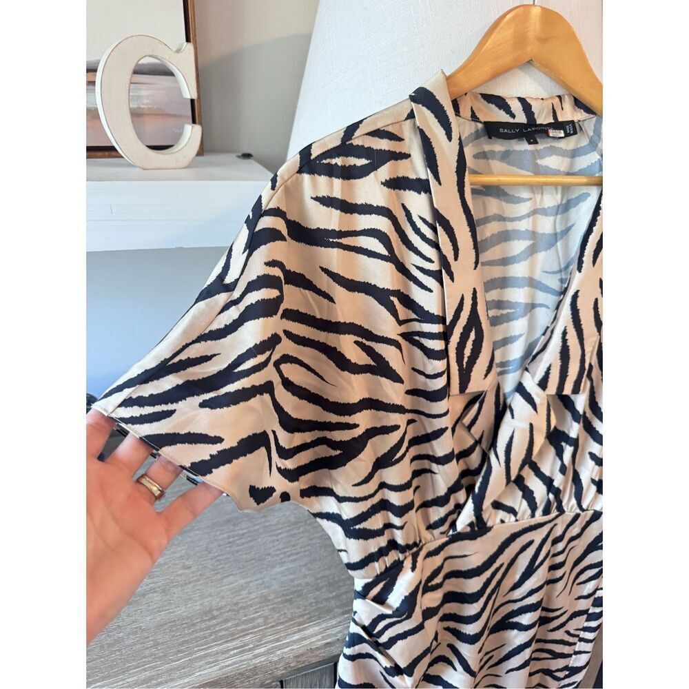 Sally LaPointe Zebra Print Cream Black Drop Collar Satin Dress Women's Size 4‎ - Picture 4 of 11